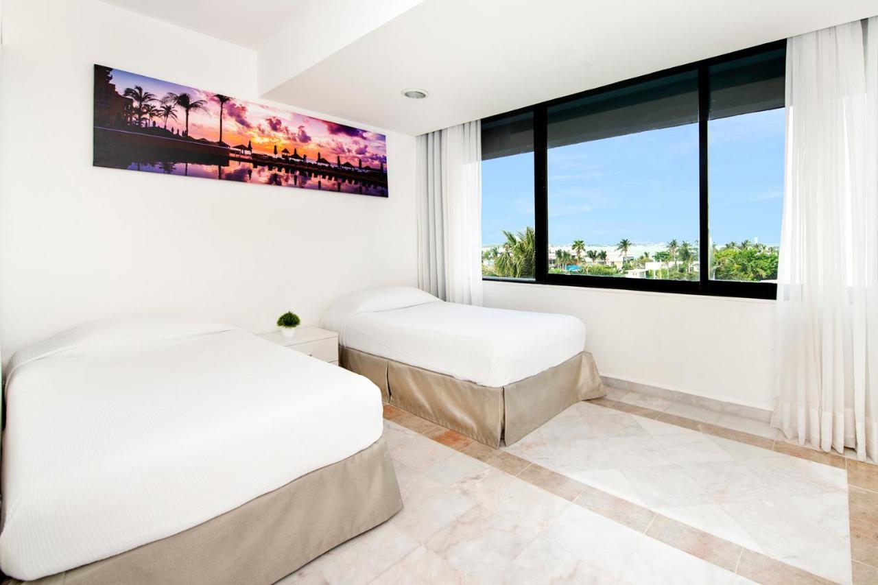 Condos In Prime Cancun Location Plus 3 Pools Bagian luar foto