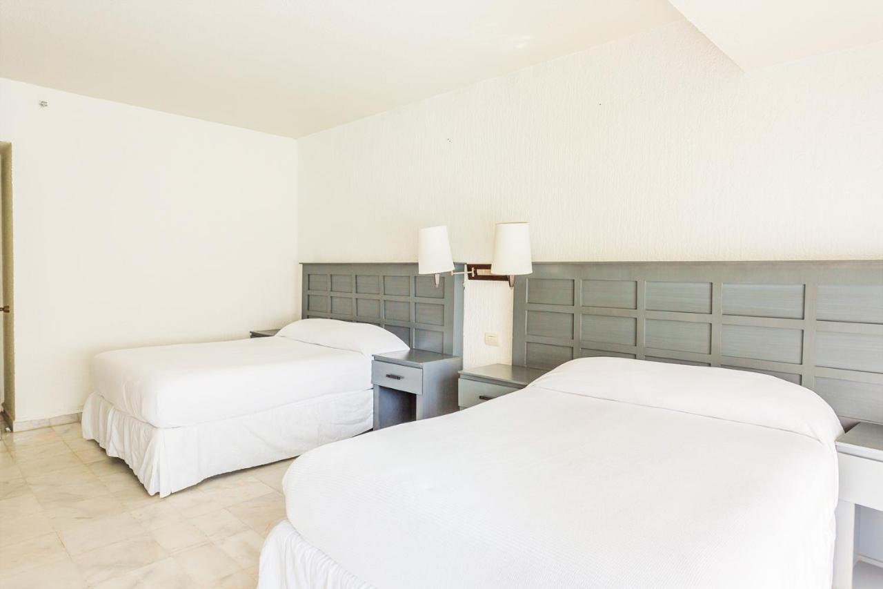 Condos In Prime Cancun Location Plus 3 Pools Bagian luar foto