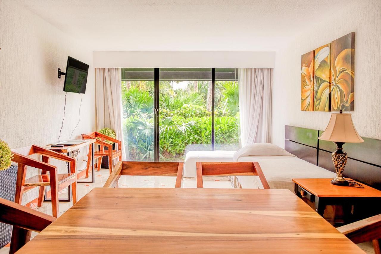 Condos In Prime Cancun Location Plus 3 Pools Bagian luar foto